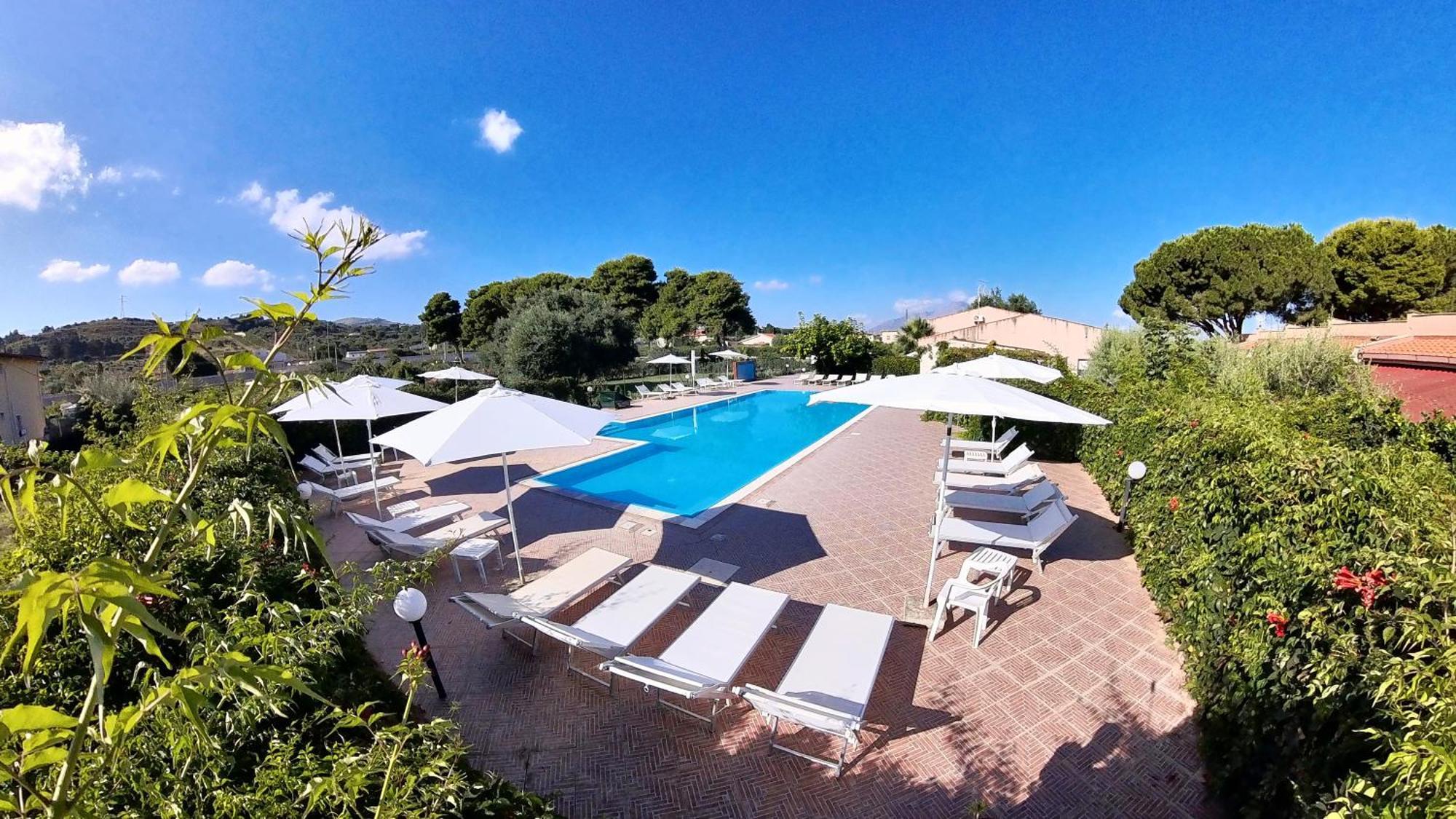 Villa Teti - Sicilia Campofelice Di Roccella Bagian luar foto